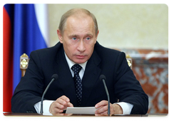 Prime Minister Vladimir Putin at the Government meeting|23 september, 2009|14:38
