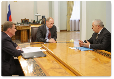 Vladimir Putin met with Deputy Prime Minister Sergei Ivanov and General Director of the Russian Electro-technical Institute Yury Kovalenko