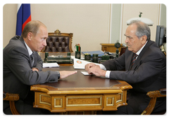 Prime Minister Vladimir Putin at a meeting with Tatarstan President Mintimer Shaimiyev|9 september, 2009|19:49