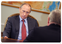 Prime Minister Vladimir Putin meeting with Alexander Shokhin, President of the Russian Union of Industrialists and Entrepreneurs|11 january, 2010|16:41