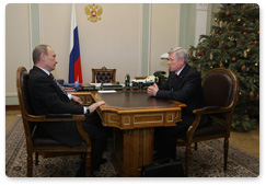 Prime Minister Vladimir Putin meets with Federal Space Agency Head Anatoly Perminov