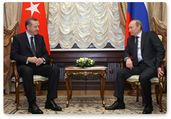 During restricted attendance talks Prime Minister Vladimir Putin and his Turkish counterpart Recep Tayyip Erdogan spoke about effective development of bilateral economic relations and emphasised the need to further diversify them