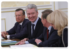 First Deputy Prime Minister Viktor Zubkov and Head of the Government Executive Office Sergei Sobyanin at the Government Presidium meeting|13 january, 2010|22:00