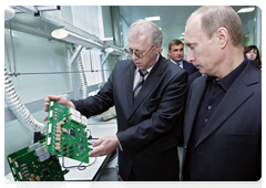 Prime Minister Vladimir Putin visits the Sozvezdiye Group|18 january, 2010|18:44