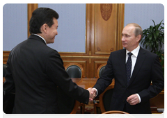 Prime Minister Vladimir Putin meeting with President of Kalmykia Kirsan Ilyumzhinov|20 january, 2010|18:06