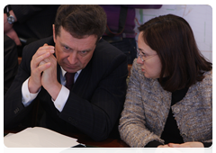 Governor of the Stavropol Territory Valery Gayevsky and Minister of Economic Development Elvira Nabiullina at a meeting on the development of the North Caucasus Federal District|23 january, 2010|19:02