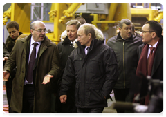 Prime Minister Vladimir Putin at the Promtraktor tractor plant in Cheboksary|25 january, 2010|22:36