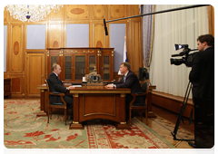 Prime Minister Vladimir Putin with First Deputy Prime Minister Igor Shuvalov|27 january, 2010|12:26