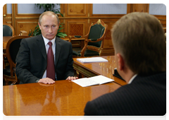 Prime Minister Vladimir Putin with First Deputy Prime Minister Igor Shuvalov|27 january, 2010|12:26