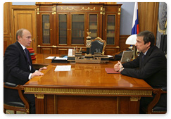 Prime Minister Vladimir Putin meets with Vladimir Milovidov, head of the Federal Financial Markets Service