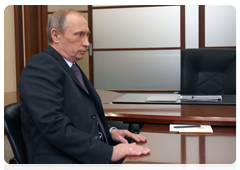 Prime Minister Vladimir Putin during a meeting with Deputy Prime Minister Igor Sechin|4 january, 2010|19:19