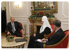 Prime Minister Vladimir Putin meeting with Patriarch Kirill of Moscow and All Russia|5 january, 2010|18:48