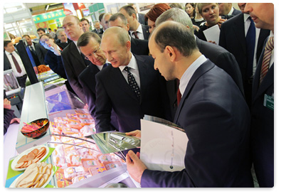 Prime Minister Vladimir Putin visits the 12th annual agricultural exhibition Golden Autumn