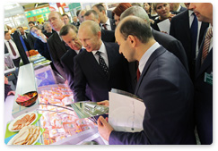 Prime Minister Vladimir Putin visits the 12th annual agricultural exhibition Golden Autumn