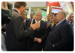 Prime Minister Vladimir Putin at the 12th annual agricultural exhibition Golden Autumn|1 october, 2010|15:16