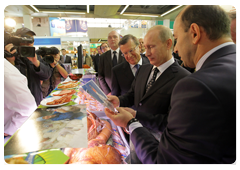 Prime Minister Vladimir Putin at the 12th annual agricultural exhibition Golden Autumn|1 october, 2010|15:16