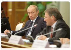 Prime Minister Vladimir Putin at a meeting of the General Council of the public organisation Delovaya Rossiya|12 october, 2010|15:26