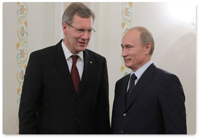 Prime Minister Vladimir Putin meets with German President Christian Wulff