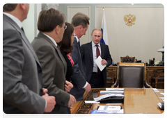 Prime Minister Vladimir Putin at the meeting on draft agreements for the Common Economic Space|14 october, 2010|20:38