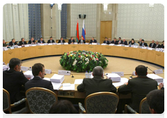 Prime Minister Vladimir Putin at a meeting of the Council of Ministers of the Union State of Russia and Belarus|15 october, 2010|13:58