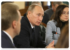 Prime Minister Vladimir Putin meeting with the heads of government of the member states of the Customs Union|15 october, 2010|14:57