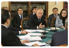 Prime Minister Vladimir Putin meeting with the heads of government of the member states of the Customs Union|15 october, 2010|14:59