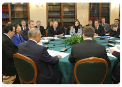 Prime Minister Vladimir Putin meeting with the heads of government of the member states of the Customs Union|15 october, 2010|14:59