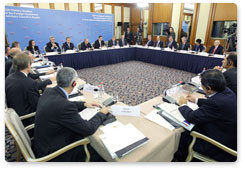 Prime Minister Vladimir Putin leads a meeting of the Foreign Investment Advisory Council