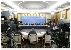 Prime Minister Vladimir Putin during a meeting of the Foreign Investment Advisory Council|18 october, 2010|14:54