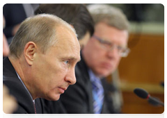 Prime Minister Vladimir Putin during a meeting of the Foreign Investment Advisory Council|18 october, 2010|14:54