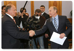 Prime Minister Vladimir Putin meets with Communist Party leader Gennady Zyuganov