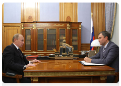 Prime Minister Vladimir Putin meeting with Vyacheslav Volodin, appointed deputy prime minister and chief of the Government Executive Office by a presidential decree today|21 october, 2010|19:22