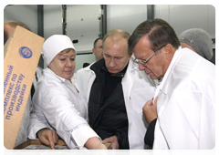 Prime Minister Vladimir Putin visiting the agricultural holding company Eurodon|22 october, 2010|20:55