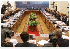 Prime Minister Vladimir Putin during a meeting in Rostov-on-Don on harvesting and the development of livestock farming|22 october, 2010|21:26