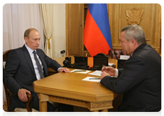 Prime Minister Vladimir Putin meets with Governor of Rostov Region Vasily Golubev|22 october, 2010|22:33