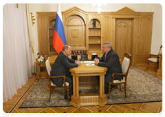 Prime Minister Vladimir Putin meets with Governor of Rostov Region Vasily Golubev|22 october, 2010|22:33