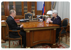 Prime Minister Vladimir Putin meeting with Natalya Solzhenitsyna|26 october, 2010|17:30