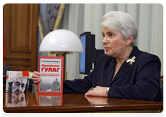 Natalya Solzhenitsyna meeting with Prime Minister Vladimir Putin|26 october, 2010|17:30