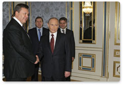 Prime Minister Vladimir Putin meets with Ukrainian President Viktor Yanukovych on a visit to Kiev