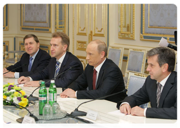 Prime Minister Vladimir Putin meeting with Ukrainian President Viktor Yanukovych|27 october, 2010|16:30