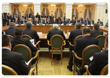 Prime Minister Vladimir Putin taking part in a meeting of the Committee on Economic Cooperation of the Russian-Ukrainian Interstate Commission|27 october, 2010|19:54