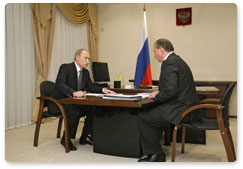 Председатель Правительства Российской Федерации В.В.Путин провёл рабочую встречу с губернатором Самарской области В.В.Артяковым