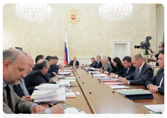 Prime Minister Vladimir Putin at the meeting of the Government Presidium|5 october, 2010|18:51