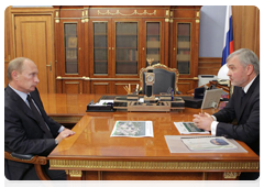 Prime Minister Vladimir Putin meeting with head of the Federal Medical-Biological Agency Valentin Uiba|6 october, 2010|12:14