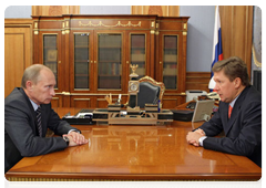 Prime Minister Vladimir Putin meeting with Gazprom CEO Alexei Miller|8 october, 2010|12:19