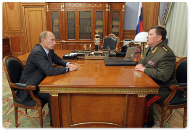 Prime Minister Vladimir Putin discusses residential construction work in Kamchatka with Nikolai Abroskin, Head of the Federal Agency for Special Construction