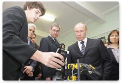 Prime Minister Vladimir Putin visits Moscow school No. 1060, reviews educational innovations