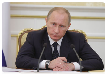 Prime Minister Vladimir Putin chairing a meeting of the Government Presidium|11 november, 2010|16:48
