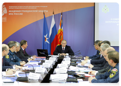 Prime Minister Vladimir Putin holding a meeting on upgrading the equipment of the Emergencies Ministry|12 november, 2010|16:36