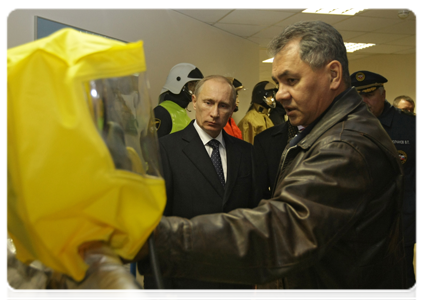 Prime Minister Vladimir Putin visiting the Civil Defence Academy at the Emergencies Ministry where he examined firefighting equipment|12 november, 2010|17:29